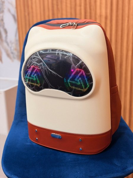 תיק לבן חום עם ליד